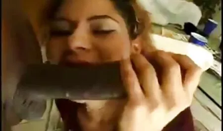 Natalya DP pornos von älteren frauen