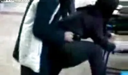 Dildo und Vibrator gefallen der Muschi und dem Arsch der Rothaarigen porno ü50