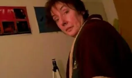 Sinnlicher Blowjob sex mit reifen frauen gratis von der indischen MILF
