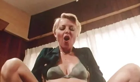 Zuzanna Gangbang sex filme mit reifen frauen