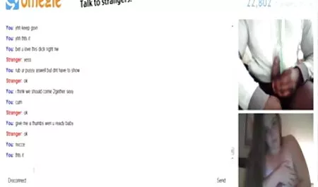Schlanke Latina saugt tief und kostenlose sexvideos mit reifen frauen hat eine heiße Muschi