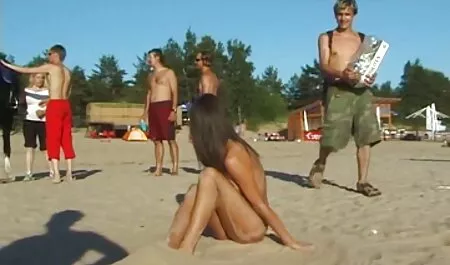 vollbusige ältere pornos Blondine in heißer Gangbang-Action
